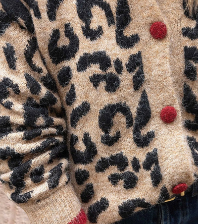 Einzigartige braune Strickjacke mit Leopardenmuster und langen Ärmeln