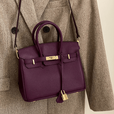 Handtasche mit Schlossdetail