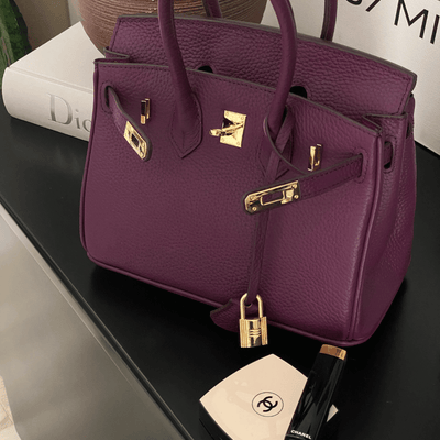 Handtasche mit Schlossdetail