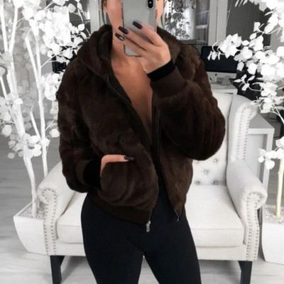 Bettina - Teddy-Strickjacke für Frauen - weicher Plüsch - winterliche Wärme - lässiger Schick