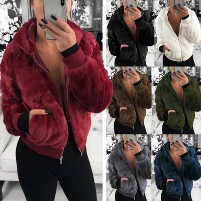 Bettina - Teddy-Strickjacke für Frauen - weicher Plüsch - winterliche Wärme - lässiger Schick