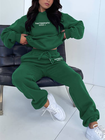 Christina- Set aus Kapuzenpulli und Jogginghose