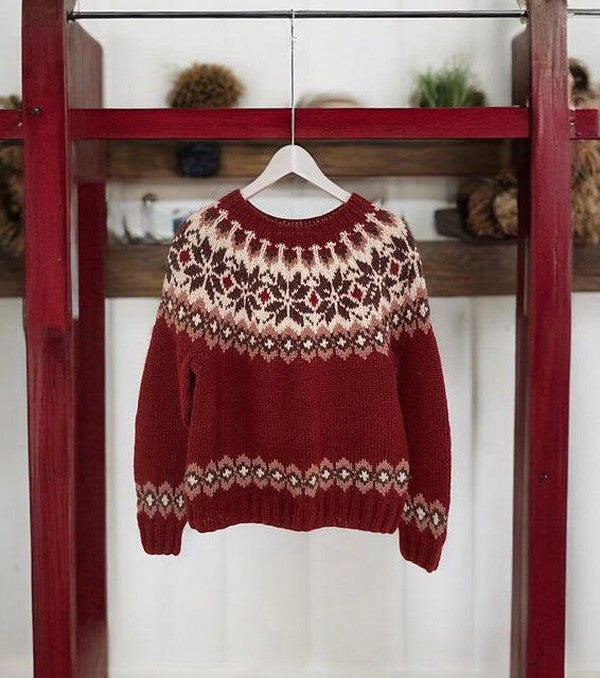 Bequemer roter Pullover mit Rundhalsausschnitt und langen Ärmeln