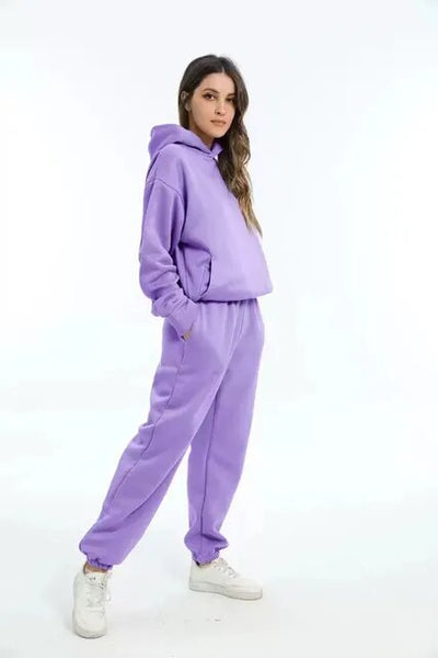 Set aus Kapuzenpulli und Jogginghose für Frauen