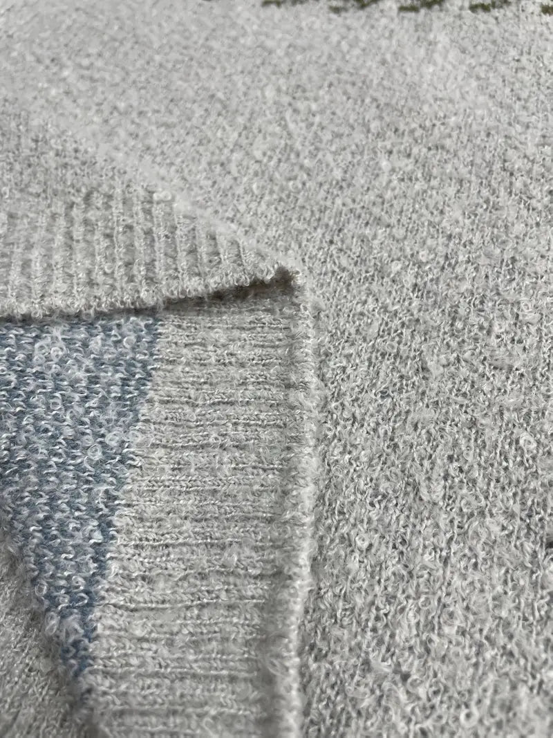 Kuscheliger Pullover mit langen Ärmeln und Rundhalsausschnitt